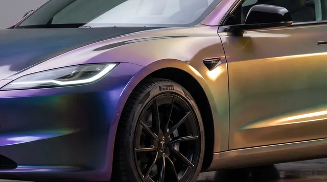 Color-Flip Farbwechsel — Tesla Model 3